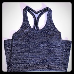 LuLuLemon Cool Racerback Black & White Sz 6 top!